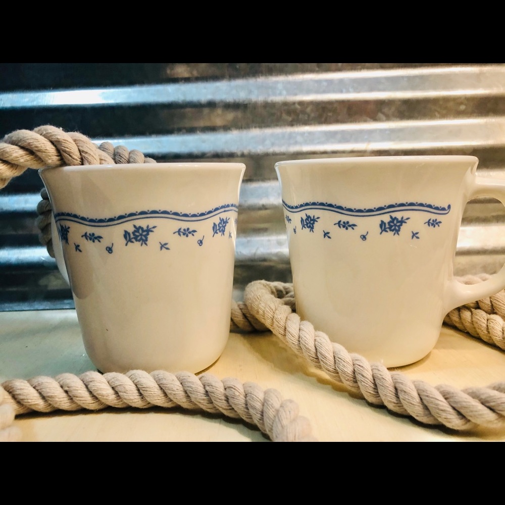 Vintage Corningware coffee mugs set of 2